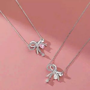 Vòng cổ bạc Bling Charm chuẩn đến từng chi tiết